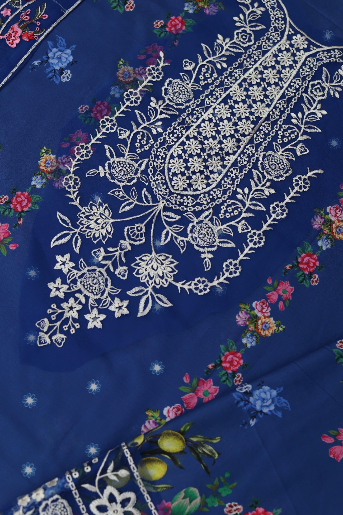 SUMMER COLLECTION LAWN Fabric 3PC
