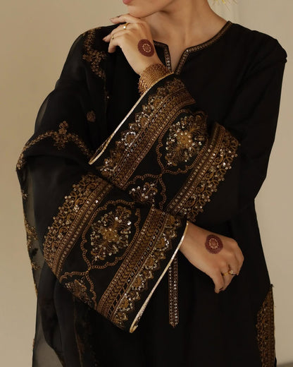 Luxury 3 Piece Stitched Lawn Suit – Sequence & Tilla Embroidery | Ready to Wear